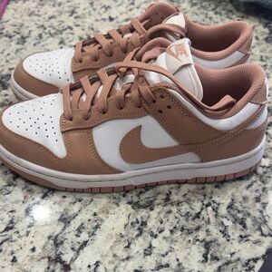 Nike Women’s Low-Top Sneakers - White & Brownish Pink